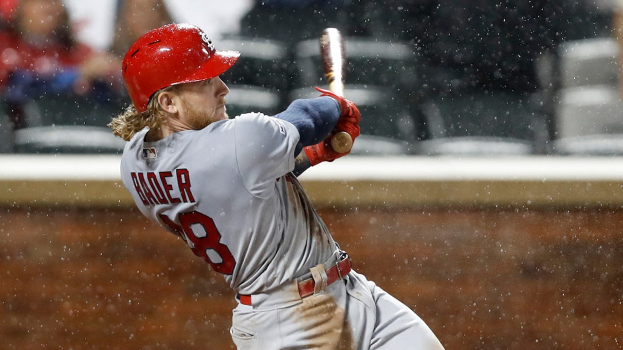 Cards rally in the ninth inning against Mets before rain suspends play